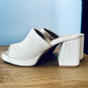New Demi Platform Sandals Cream Block Heel Mules Size 7.5